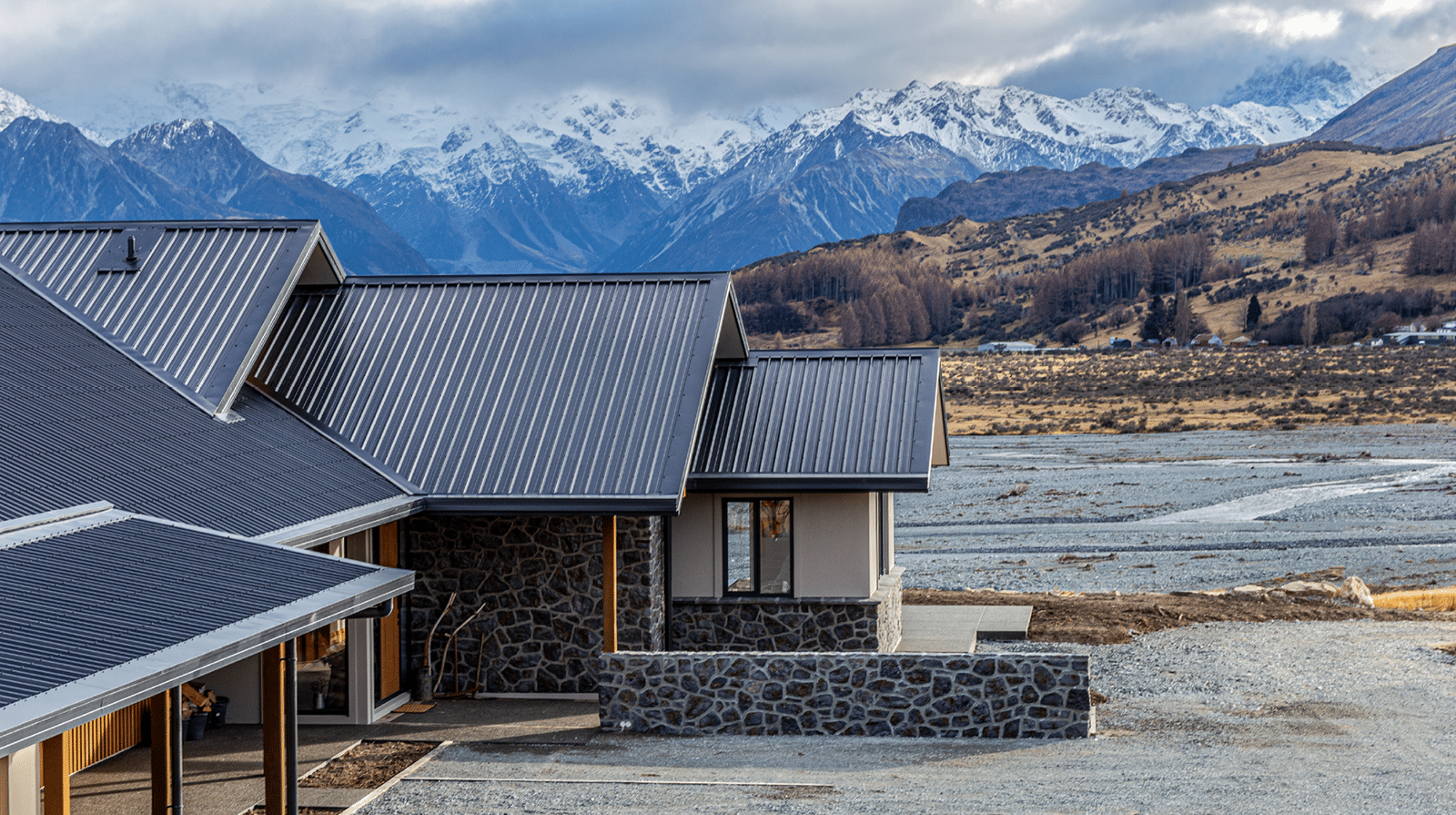 Lone Pine Building Hero Image 1600x895 8 about us